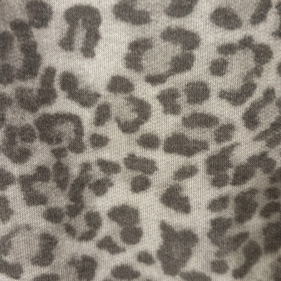 DD Designs Long Sleeve Animal Print Tunic - Picture 4 of 4